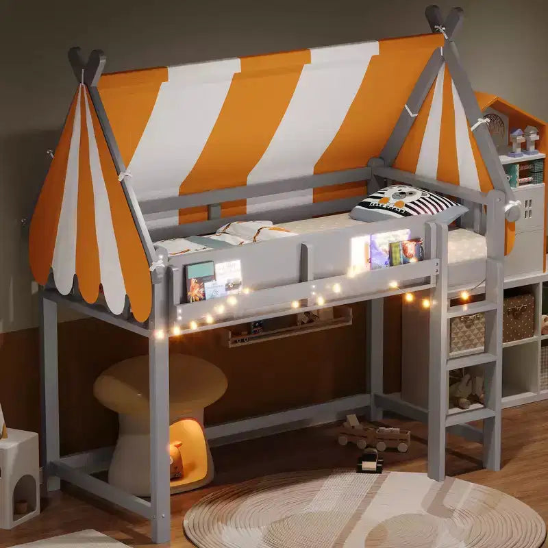 Letto a soppalco singolo con baldacchino, libreria e ringhiera a tutta lunghezza