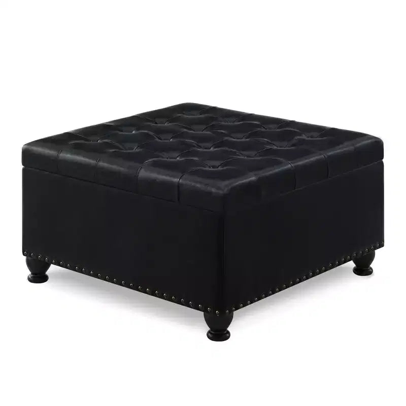 Pouf Contenitore Grande Quadrato Okak con Gambe in Legno, Panca da Ingresso con Bottoni, Decorato con Trapuntatura e Rifiniture a Borchie, Poggiapiedi per la Casa