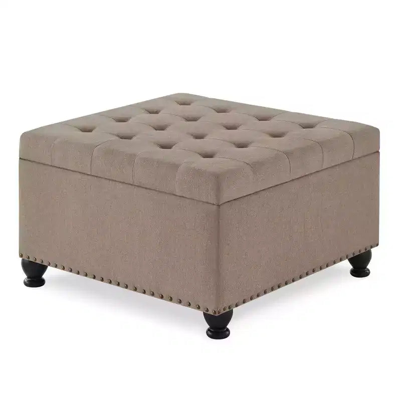 Pouf Contenitore Grande Quadrato Okak con Gambe in Legno, Panca da Ingresso con Bottoni, Decorato con Trapuntatura e Rifiniture a Borchie, Poggiapiedi per la Casa