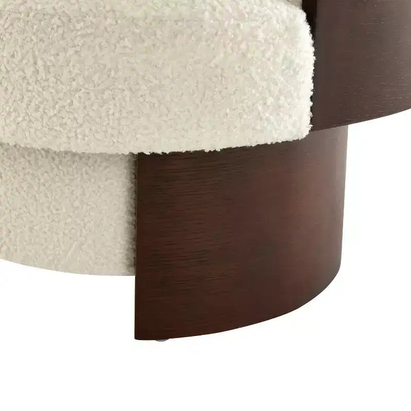 Poltrona a botte girevole imbottita scultorea ricurva, poltrona moderna di design