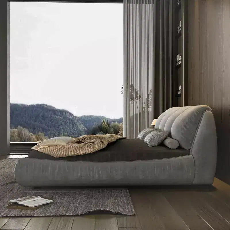 Letto King Size di Lusso Rivestito in Tessuto con Testiera Imbottita Oversize e Struttura in Legno Massello, Grigio